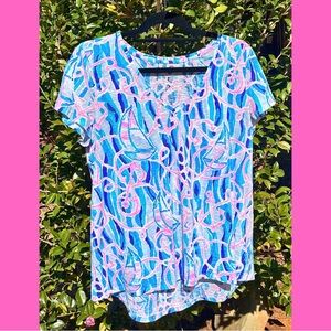 Lilly Pulitzer GUC Let’s Get Nauti Etta V-Neck Short Sleeve Tee Size L